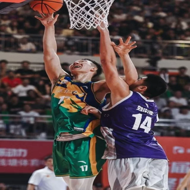 第98组足球杯赛焦点对决:阵容深度决定胜负